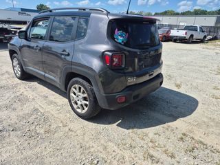 2021 Jeep Renegade Limited - Exterior Rear Left Corner Image